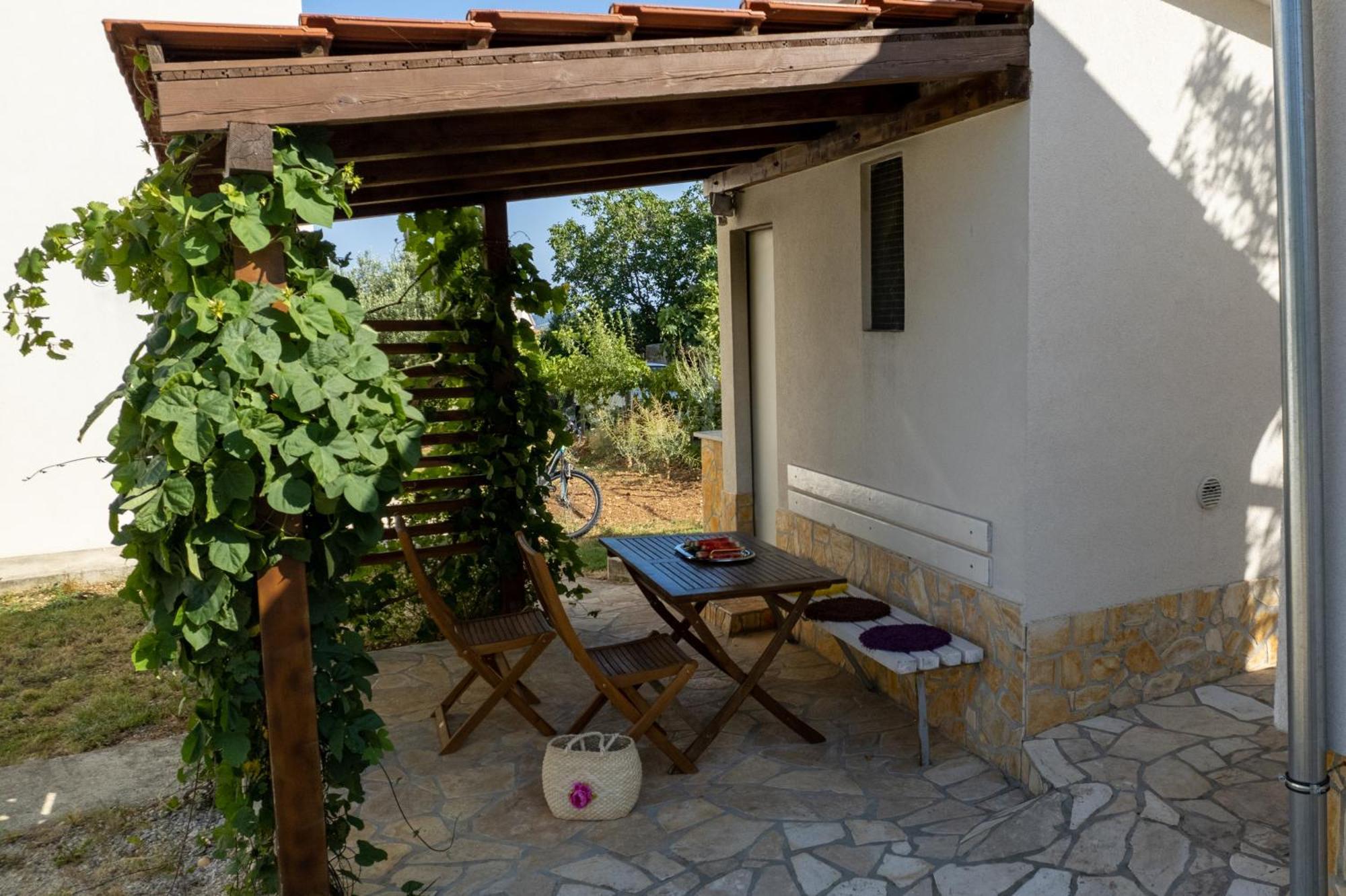 Apartmani Livaja Plano Εξωτερικό φωτογραφία